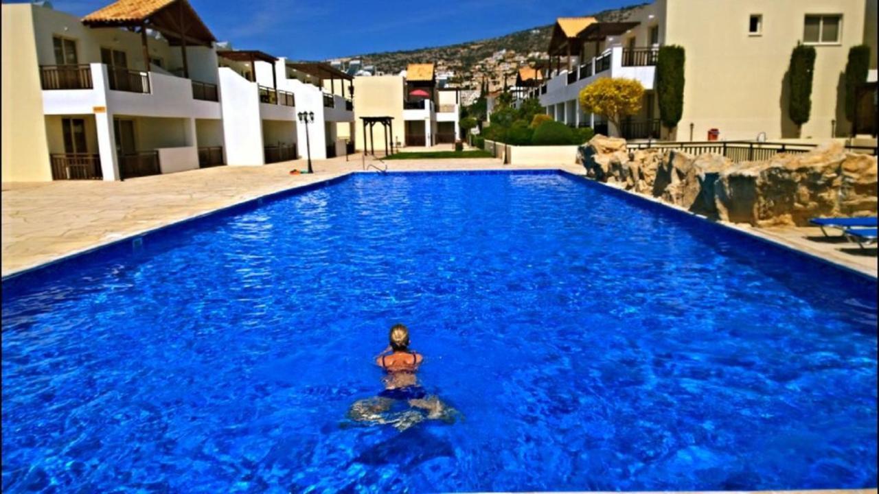 Pleasantly Furnished Apartment B201 With Large Terrace, Wi-Fi & Android Tv Peyia Esterno foto